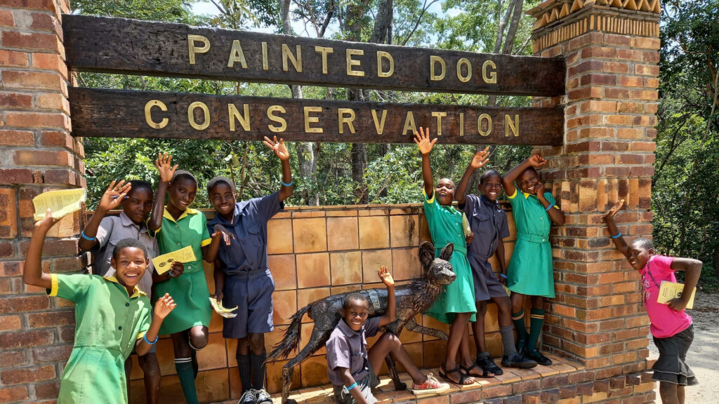 Painted Dog Conservation groepsfoto